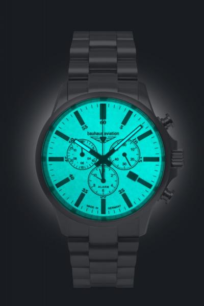 Bauhaus Aviation Herrenuhr Quarz Chronograph mit Titan-Gliederarmband